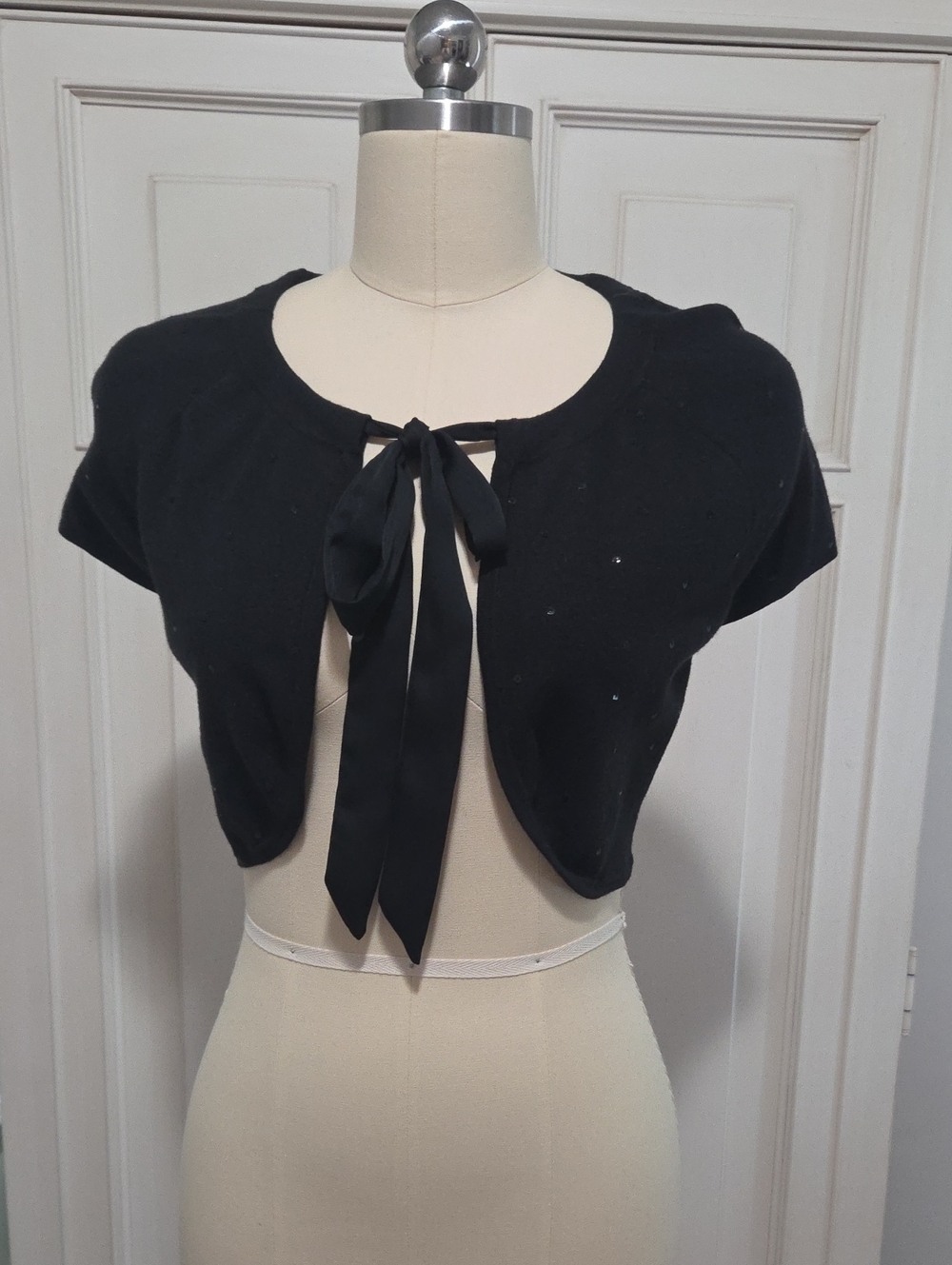 Black Tie-Front Cropped Sequened Women's Bolero